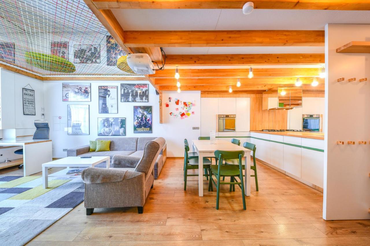 The Movie Apartment Cluj-Napoca Ngoại thất bức ảnh