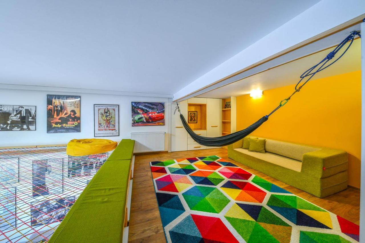 The Movie Apartment Cluj-Napoca Ngoại thất bức ảnh